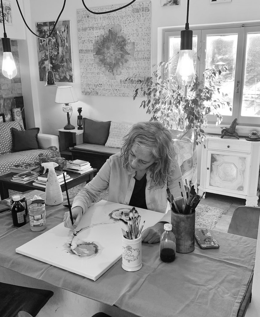 Ilaria Berenice painting