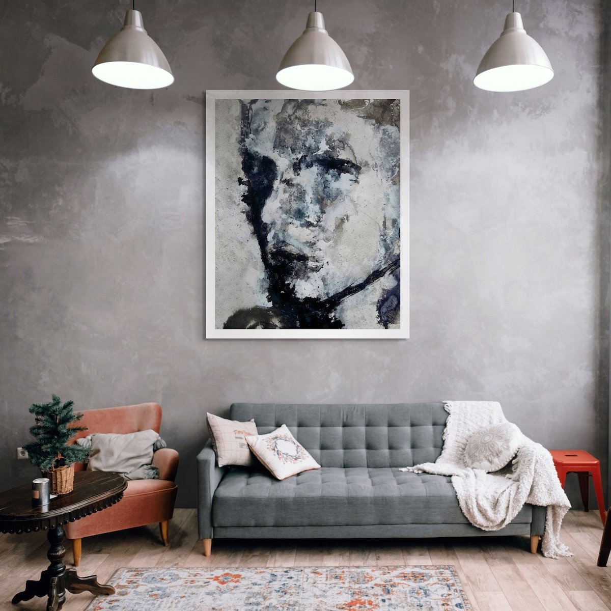 Shadow Face, stampa artistica astratta con ritratto in tonalità di nero e grigio, esposta in un soggiorno moderno con pareti grigie e mobili di design