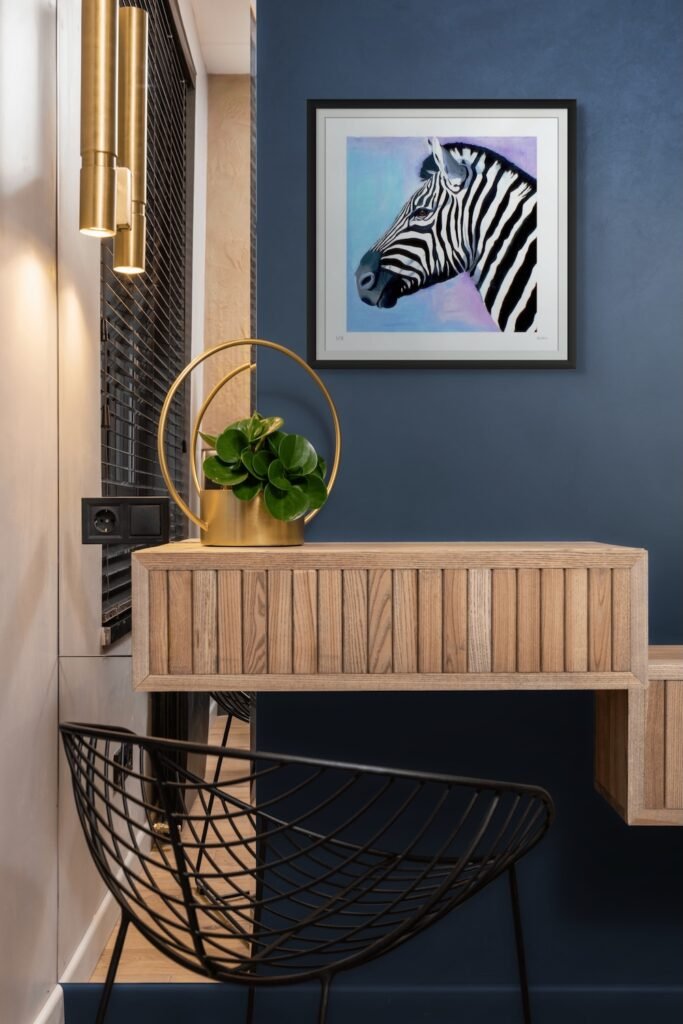 Striped Harmony in uno spazio di lavoro